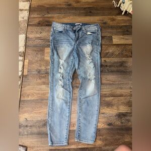 Woman’s Light Blue Jeans